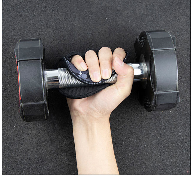 Camouflage fitness breathable palm protection gloves.jpg